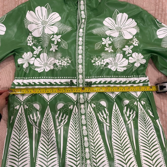 Farm Rio Macaw Elegance Green Raincoat - Picture 9 of 10